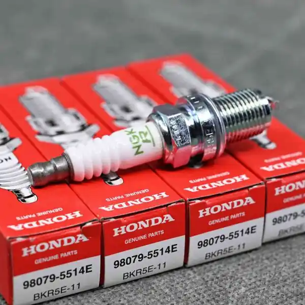 OEM Świece zapłonowe D14A3 Civic 6gen 96-00 (zestaw 4 sztuk) Wybór klientów