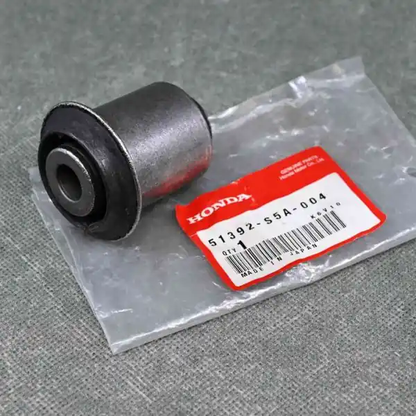 Niska cena OEM tuleja wahacza przedniego dolnego Civic 7gen 01-05 HB