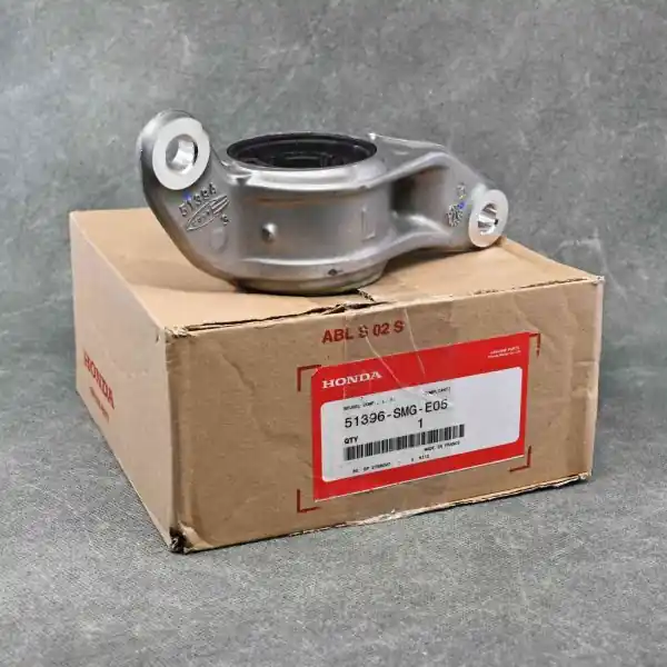 OEM tuleja wahacza przedniego TYLNA LEWA Civic 8gen 06-11 HB R18 Dodaj do koszyka