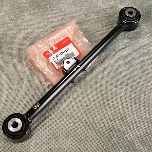 Dostępne od ręki OEM wahacz tylny Accord 7gen 03-08 SEDAN Xenon