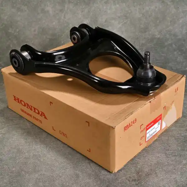 Ostatnie sztuki OEM wahacz tylny górny PRAWY Accord 8gen 08-15