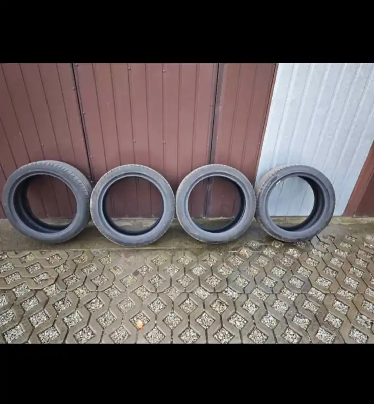 Sprzedam opony 215/45r18 pirelli Zamów teraz