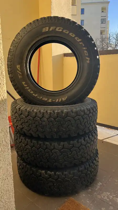 Dostępne od ręki Opony BFGoodrich All Terrain T/A KO 215/75 r15