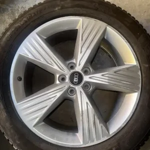 4x FELGI OE AUDI DO RENOWACJI Darmowy zwrot