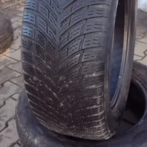 2 opony zimowe 235.55.17 nokian,okazja Zniżka