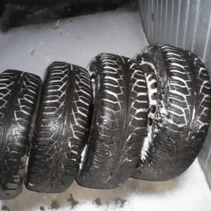 4x Opona zimowa Uniroyal MS plus 77 - rozmiar 205/60R16 92 H felgi 5x112 Tylko do końca tygodnia
